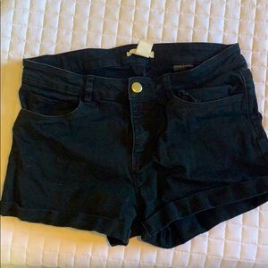 H&M black shorts